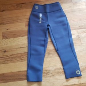 Zagorra neoprene workout pants. Size small